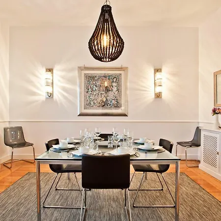 Apartman House, 18 Estoril